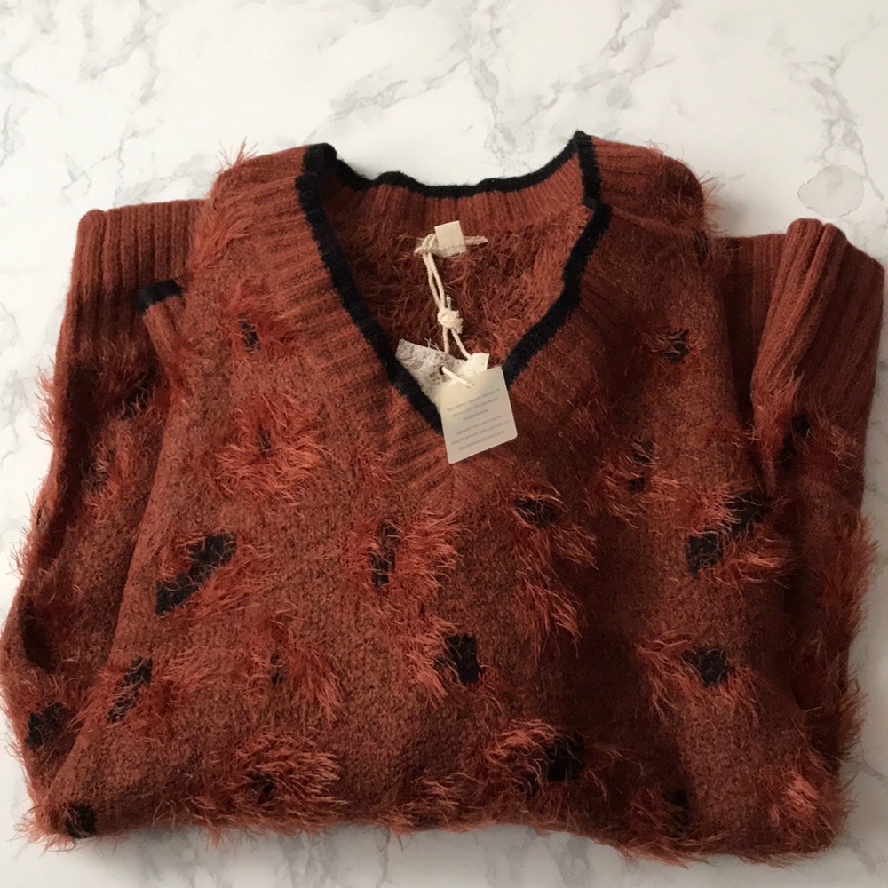NWT Hem & Thread Eyelash Spotted Sweater - Picture 7 of 7